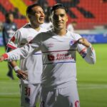 ¡Ojo que viene Olimpia! El León remonta ante Victoria gracias a doblete de Michael Chirinos