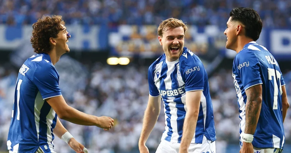 Luis Palma Lech Poznan Europa League