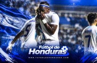 Bryan Róchez celebra su gol con Honduras ante Surinam