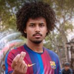 Karim Adeyemi celebra un gol con el Barcelona durante la temporada 2026-27