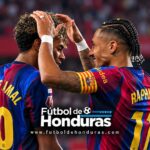 Raphinha anotó los tres goles del Barcelona en la victoria 3-1 sobre Sevilla.
